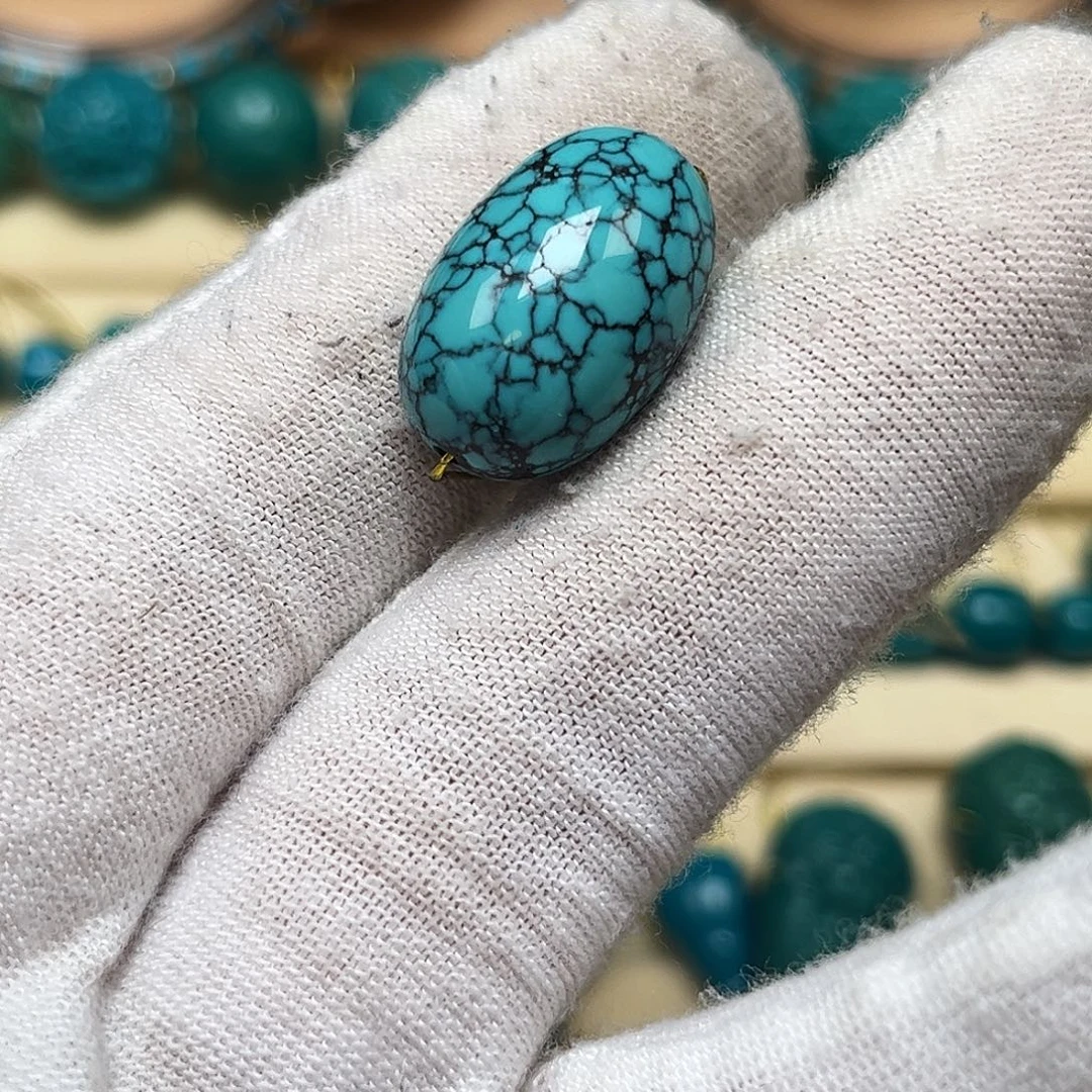 绿松石未镶嵌珠宝奇石644/20.3mm