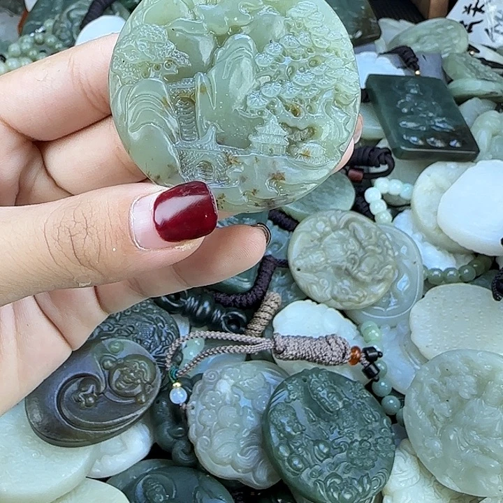 和田玉未镶嵌颈饰