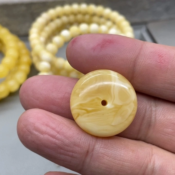 琥珀未镶嵌裸石挂件