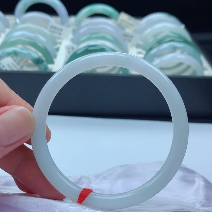 翡翠未镶嵌手镯58圈