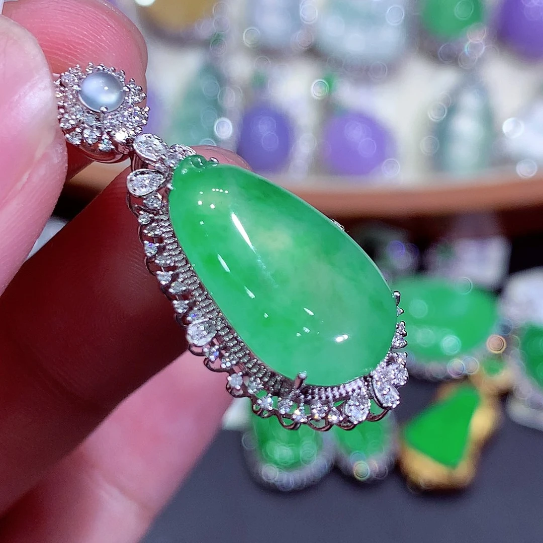 翡翠18K金镶嵌吊坠(不含链)