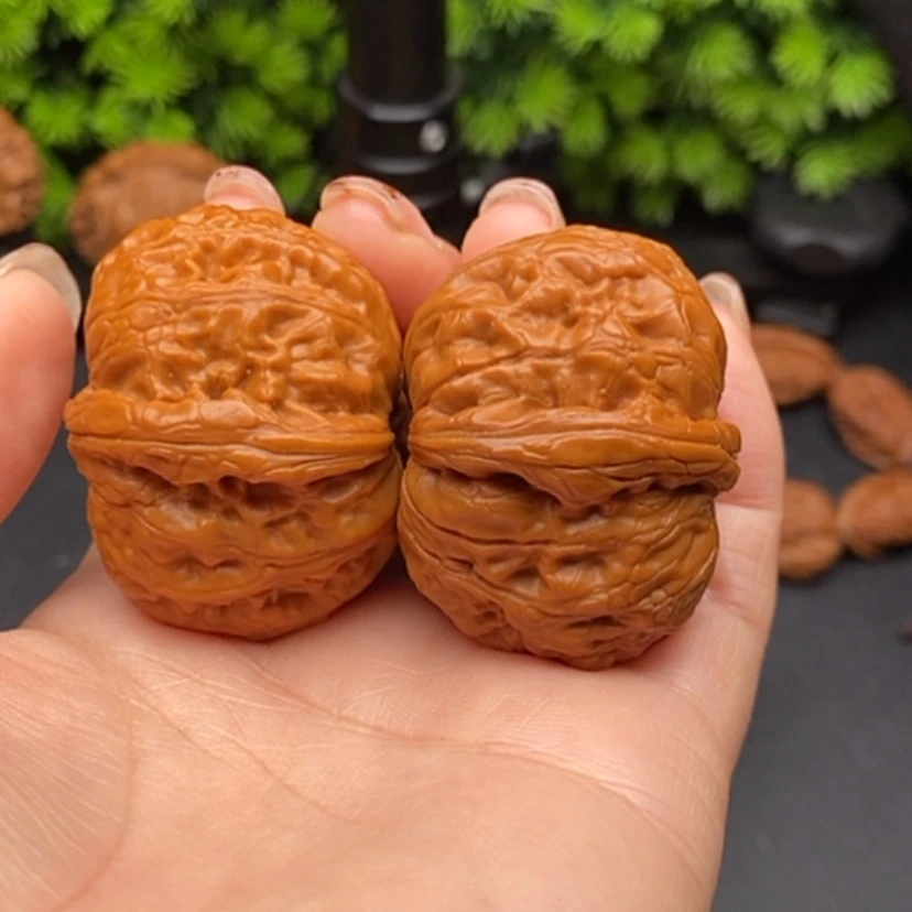 【闪购商品】文玩核桃把件元宝