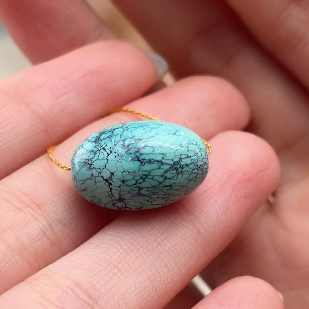 绿松石未镶嵌颈饰