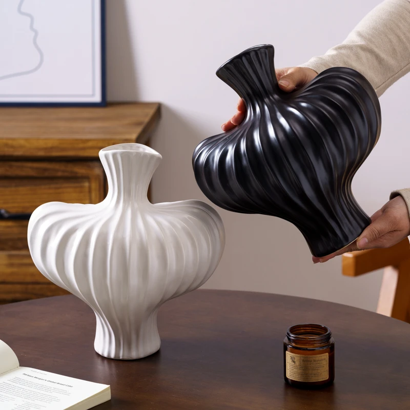 ins复古花瓶仿真花个性中古风陶瓷艺术花器轻奢民宿客厅桌面摆件