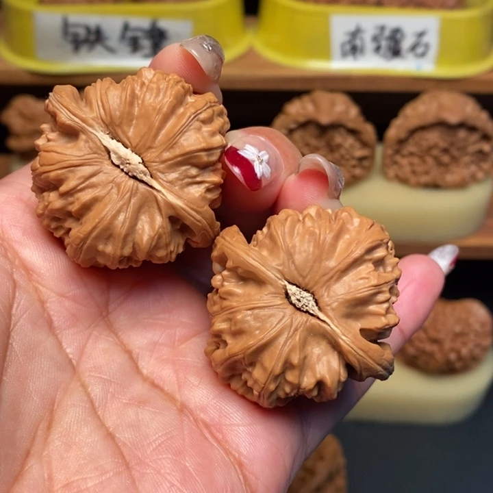 吊坠文玩核桃39白狮子