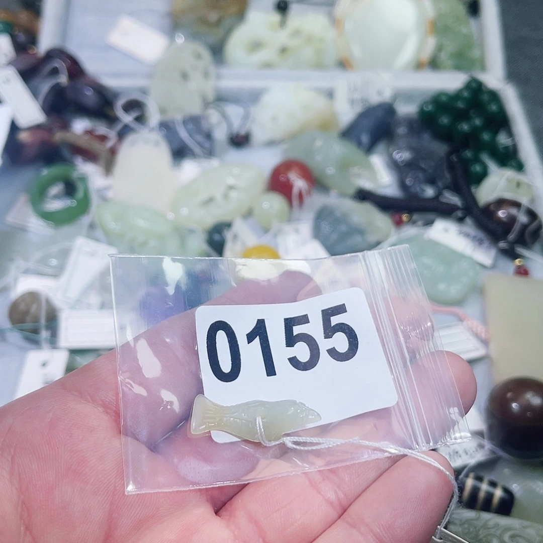 和田玉车挂未镶嵌混***王