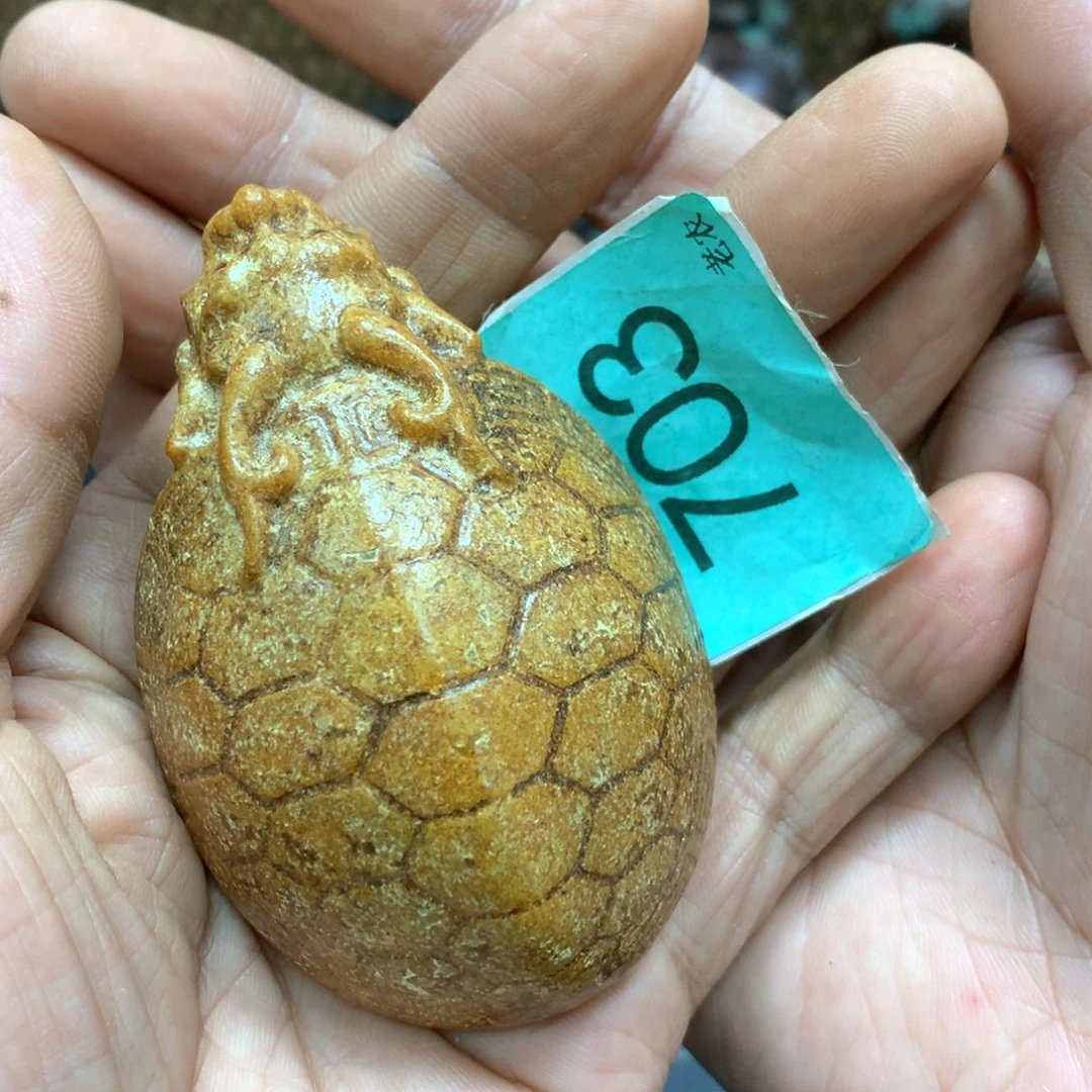 未镶嵌和田玉挂件