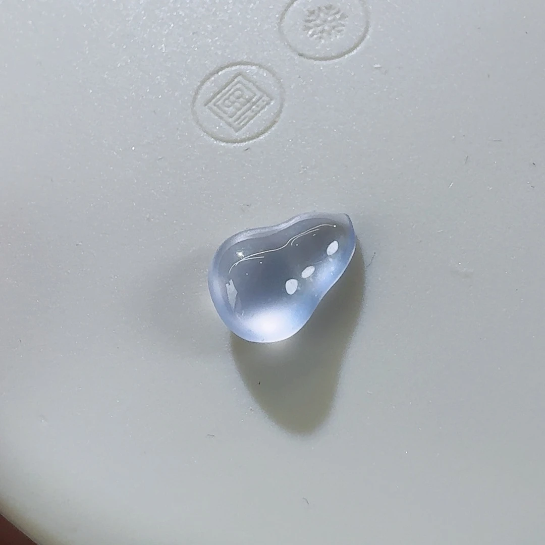 翡翠颈饰未镶嵌葫芦