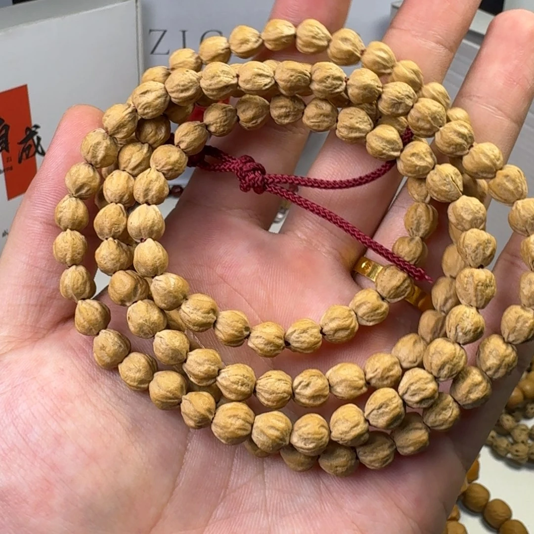 猴头核桃吊坠百香籽