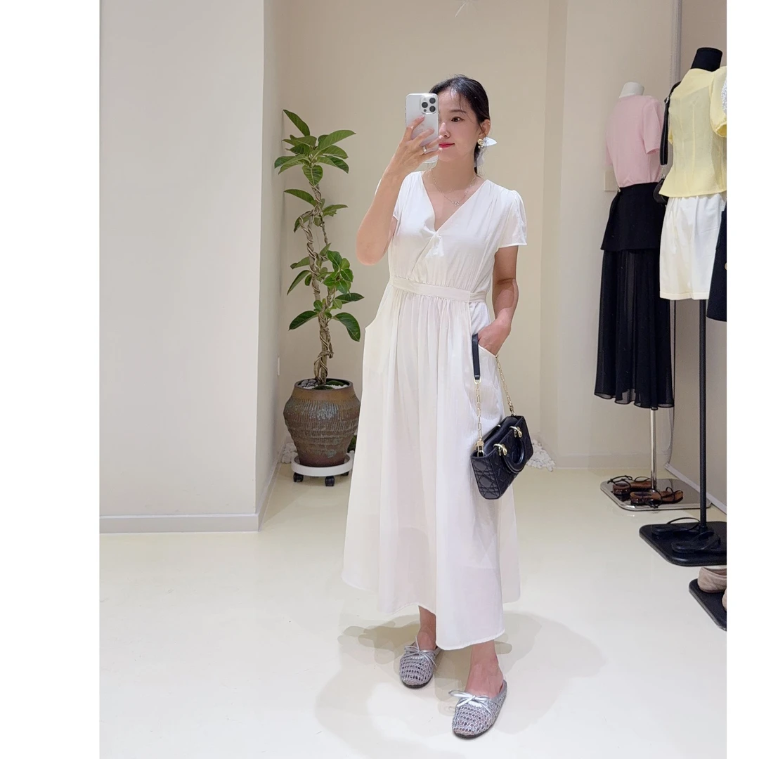 气质连衣裙度假款百搭