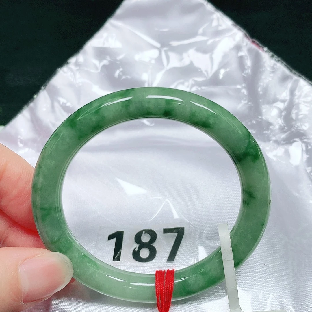 翡翠未镶嵌手镯（圆镯）5 号翡翠手镯