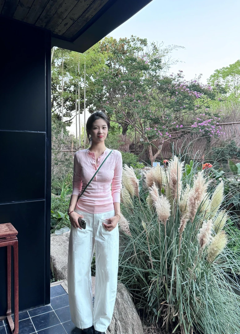 千金清冷感贵系衣服2025秋季新款显瘦修身长袖T恤上衣女休闲裤