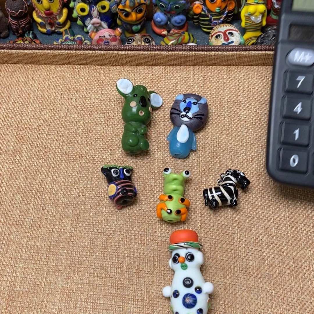 琉璃颈饰琉璃娃娃