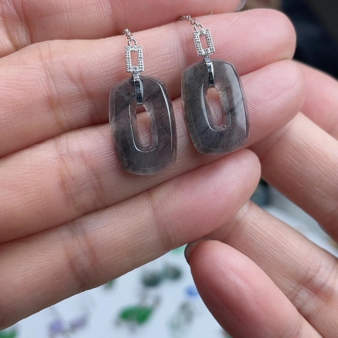 翡翠18K金镶嵌耳饰