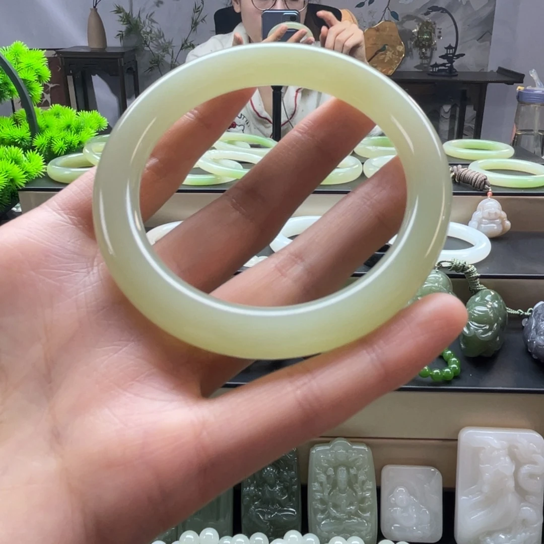 和田玉未镶嵌手镯青海晴水59高冰