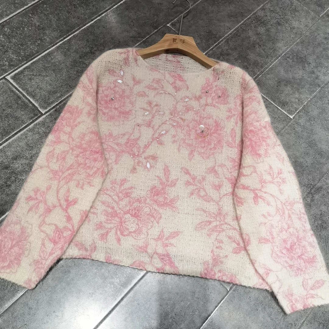 8002芭莎家马海毛钉珠亮片上衣