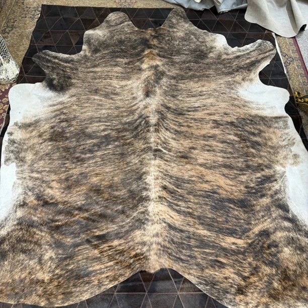 【本尼家】Z516 275*230专拍牛皮地毯