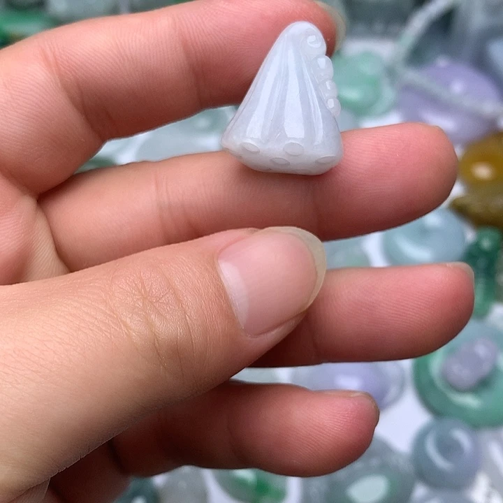 翡翠未镶嵌颈饰天然翡翠