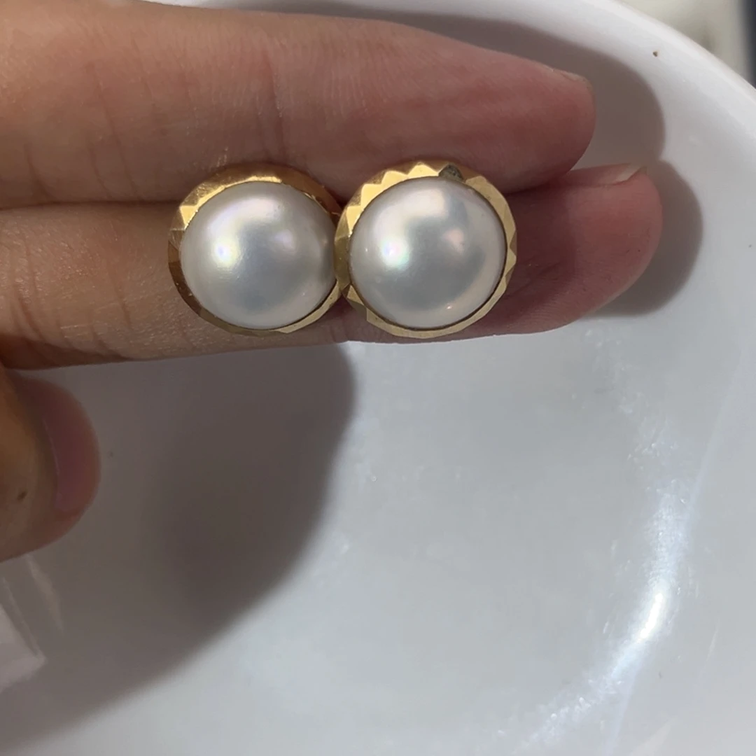 耳饰18K金镶嵌拼合珍珠（马贝珠）
