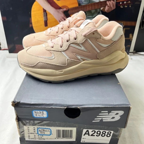A2988 NEW BALANCE W5740CC 37.5码数运动鞋 直播微瑕疵 无售后