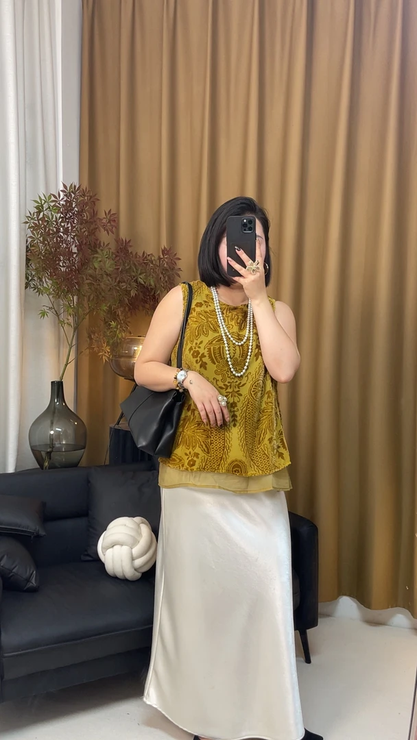 【芊兮柚】夏季韩系复古重工丝绒提花无袖背心别致显瘦减龄上衣