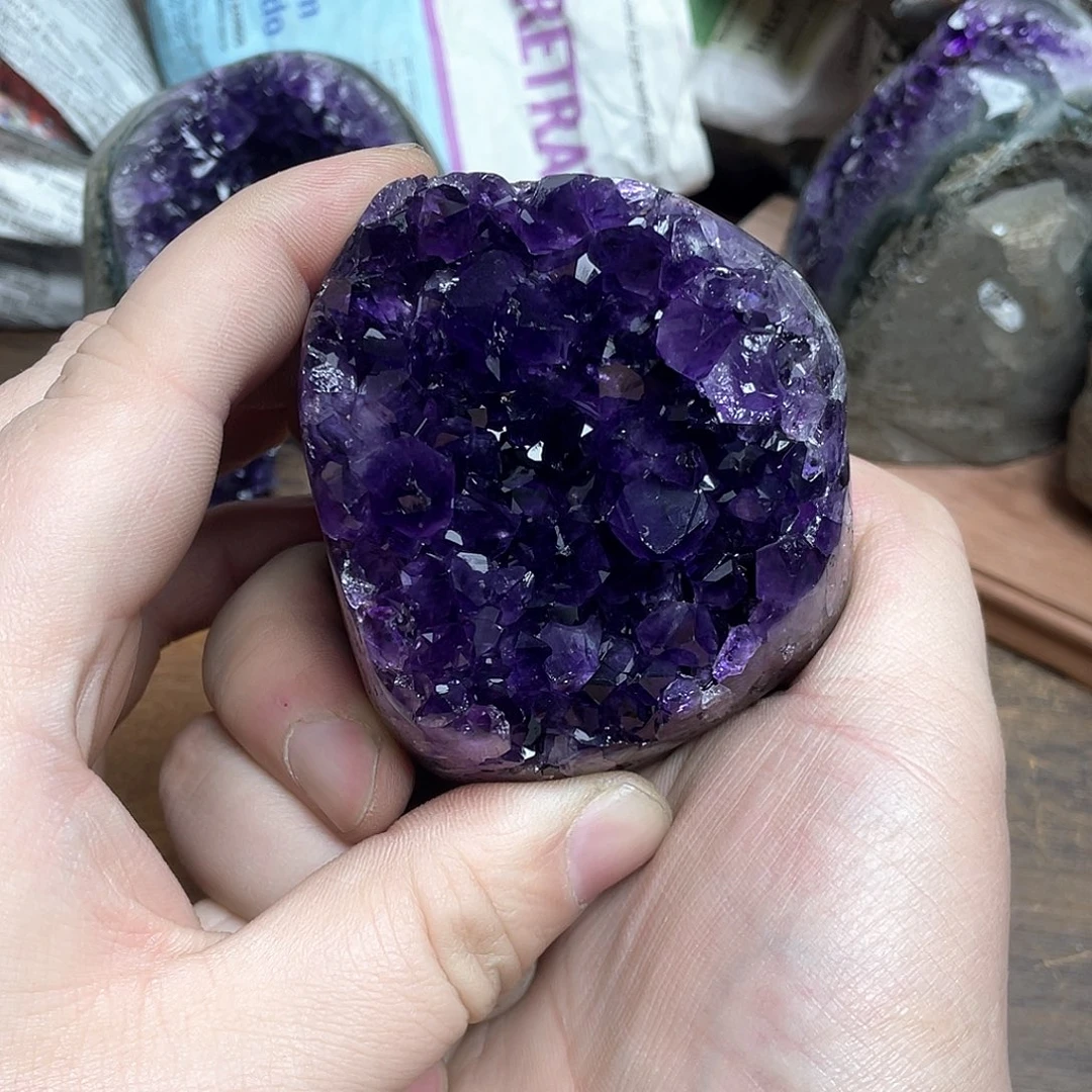 紫晶大型摆件（非配饰）未镶嵌