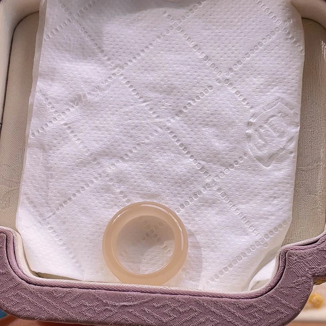 和田玉戒圈未镶嵌耶**王熟红戒指