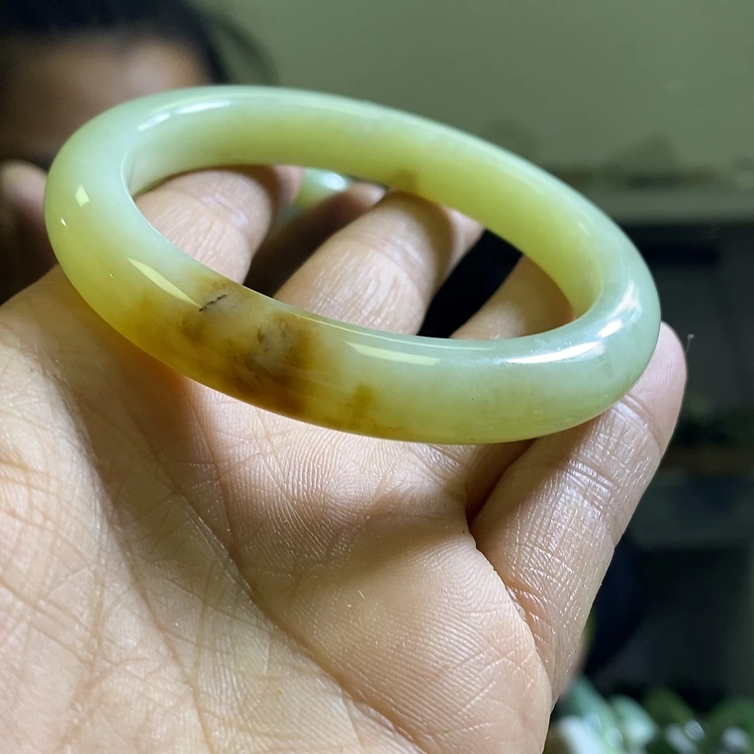 和田玉未镶嵌手镯57kj