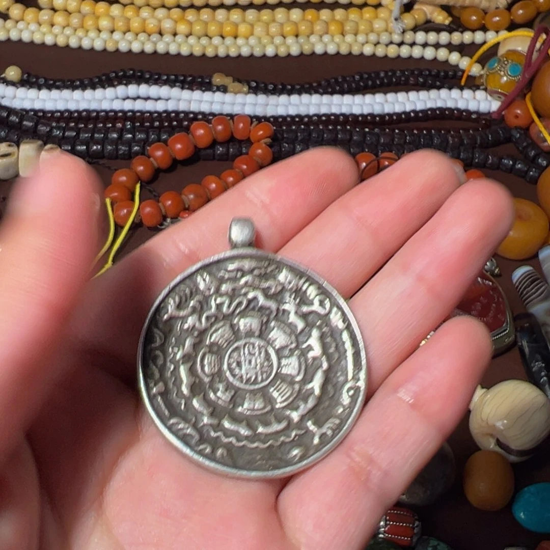 用***2琉璃吊坠（不含链）