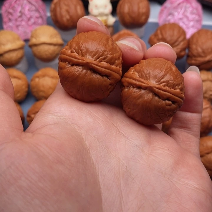 文玩核桃把件麒麟珠