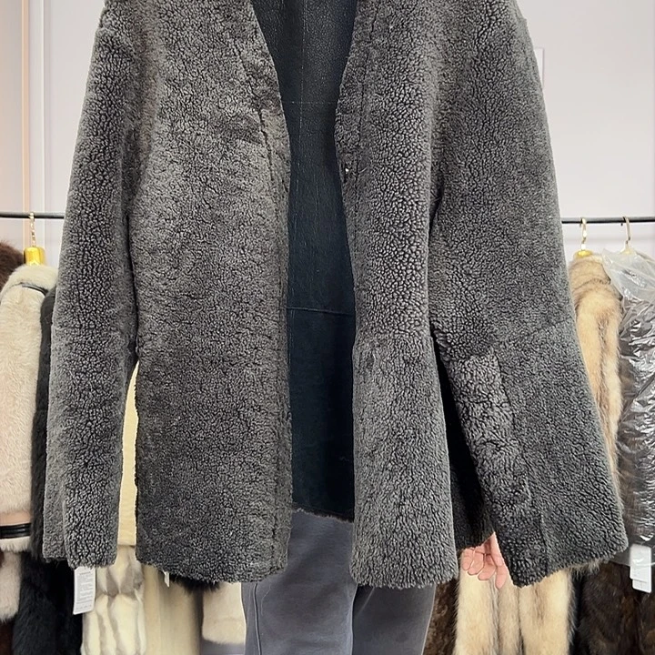 恒玖新款女装外套165