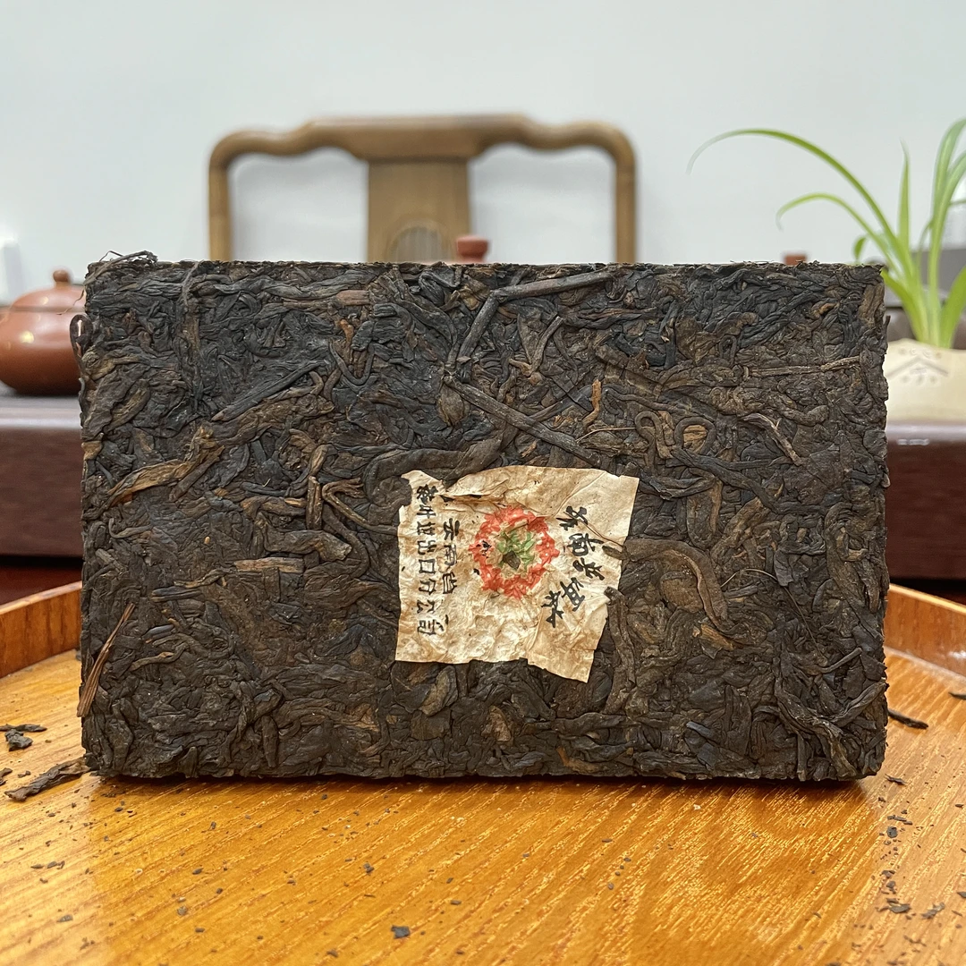 九十年代檀木香茶老熟砖茶裸砖茶