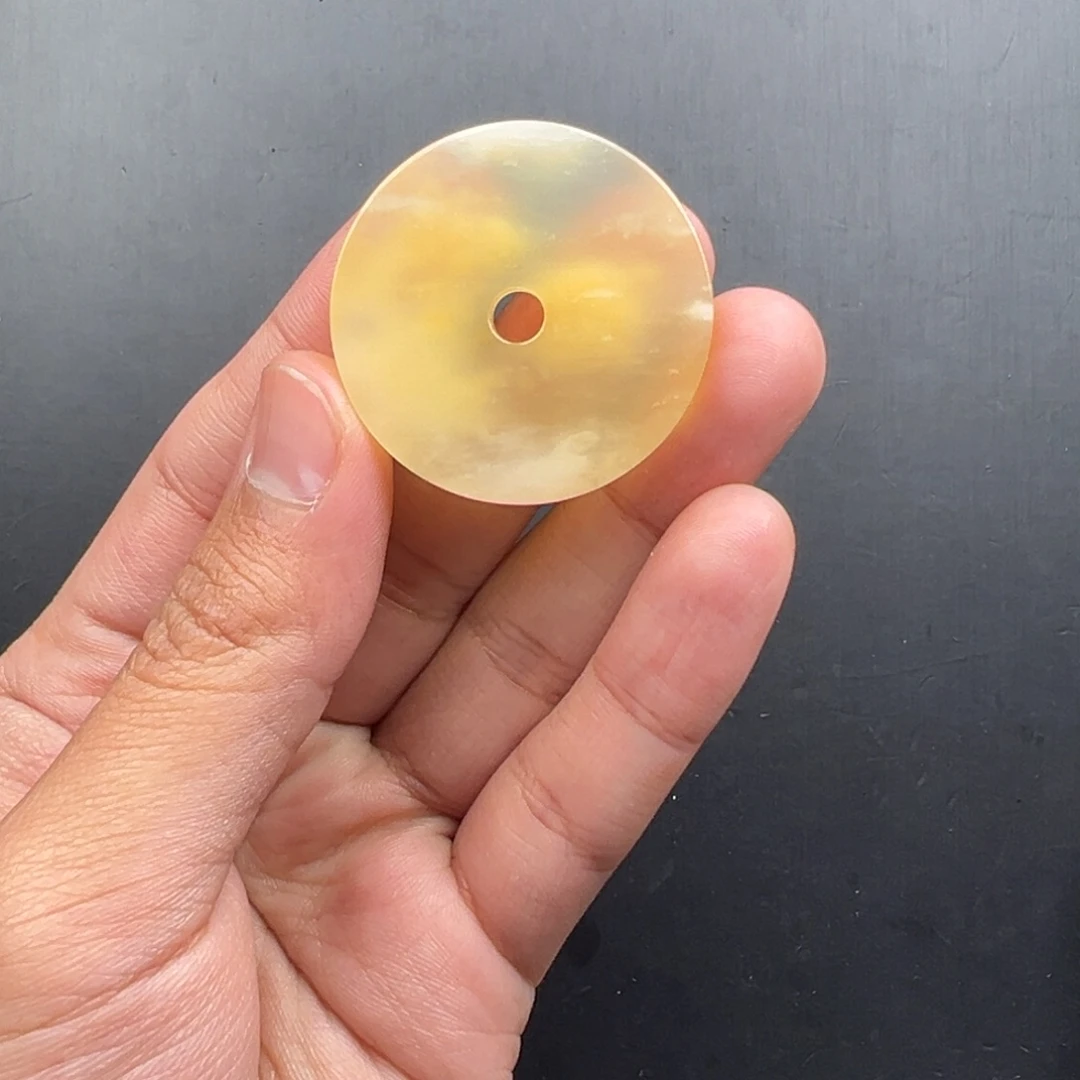 石英质玉（黄龙玉）未镶嵌湾山雪花棉平安扣