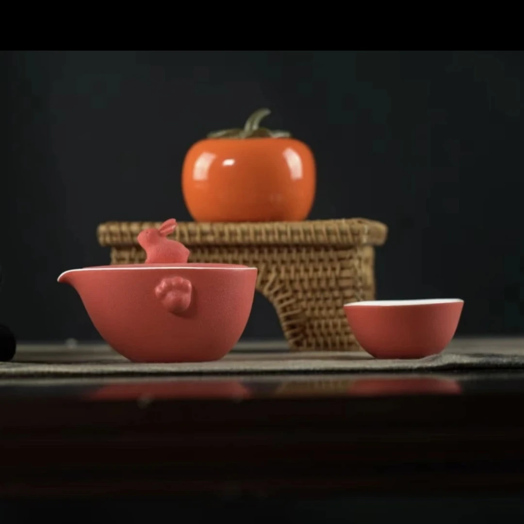 E953路宝兔子手工手抓壶D