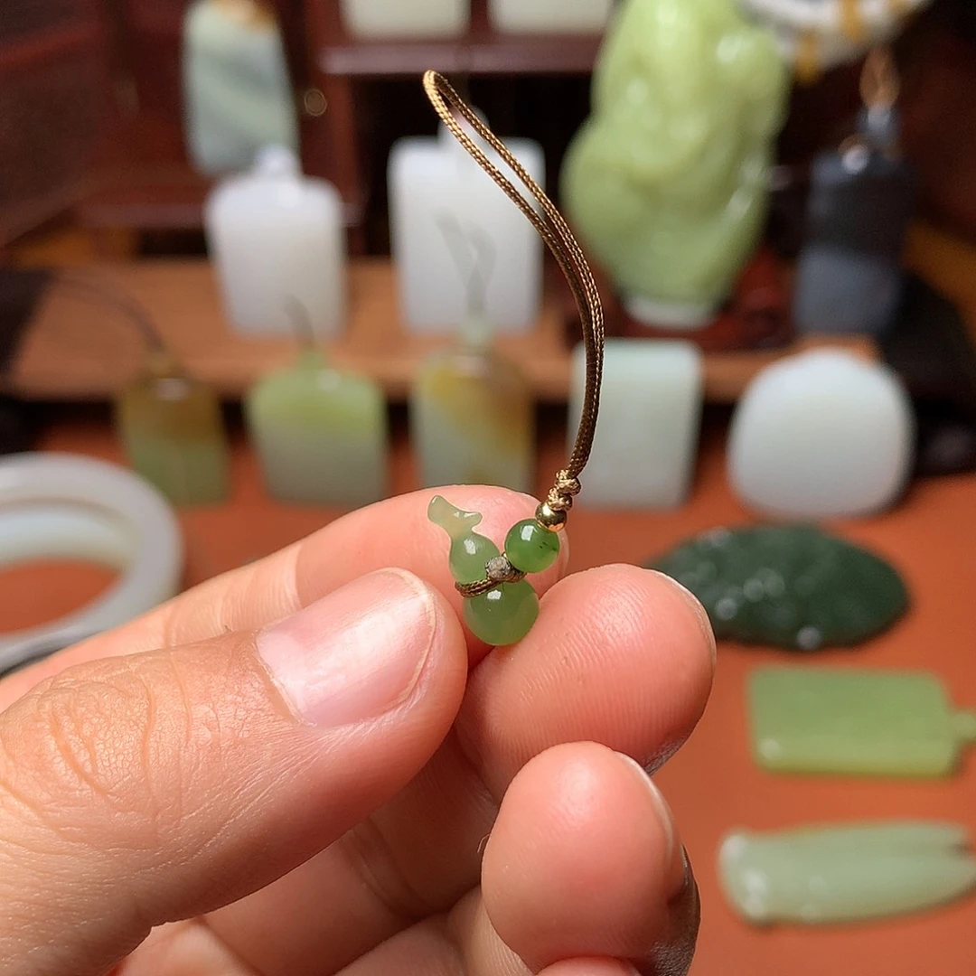 颈饰未镶嵌和田玉元**贞