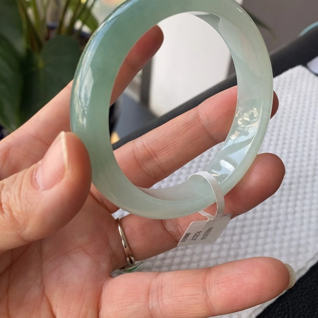 翡翠未镶嵌手镯10号