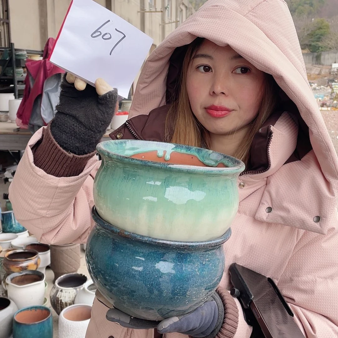红陶王嫂花盆0214-607瑕疵