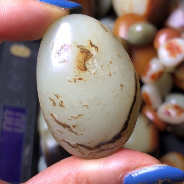 和田玉未镶嵌珠宝奇石