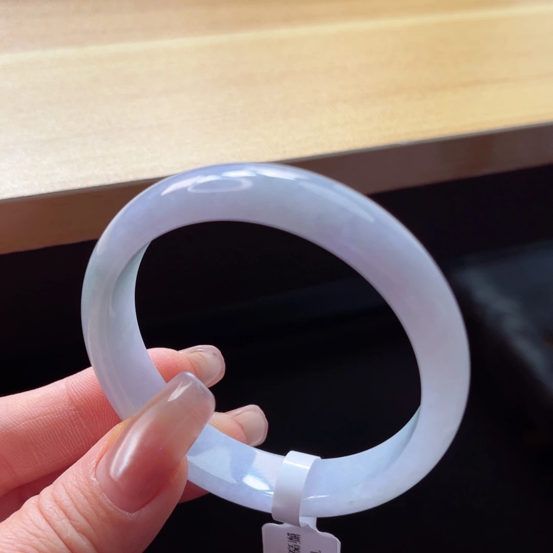 翡翠手镯未镶嵌手镯