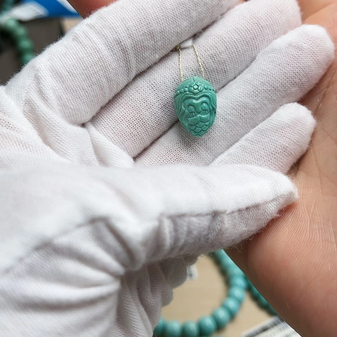 绿松石雕刻未镶嵌