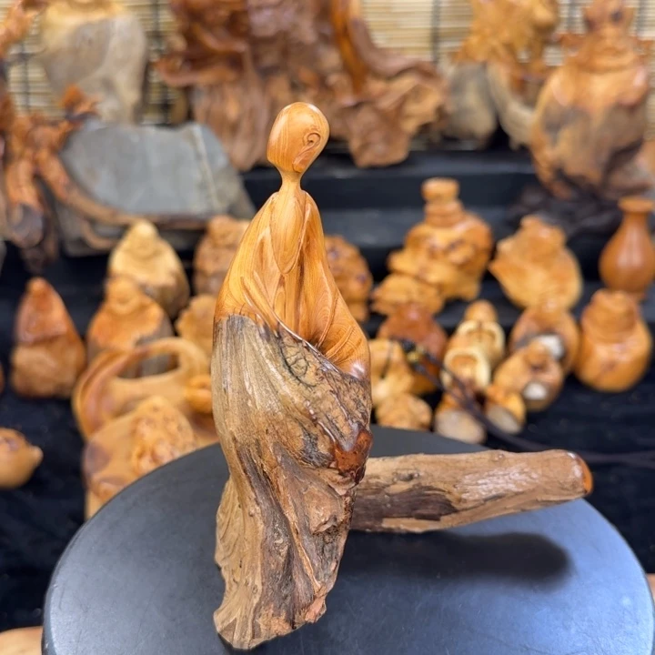 柏木（崖柏）手把件