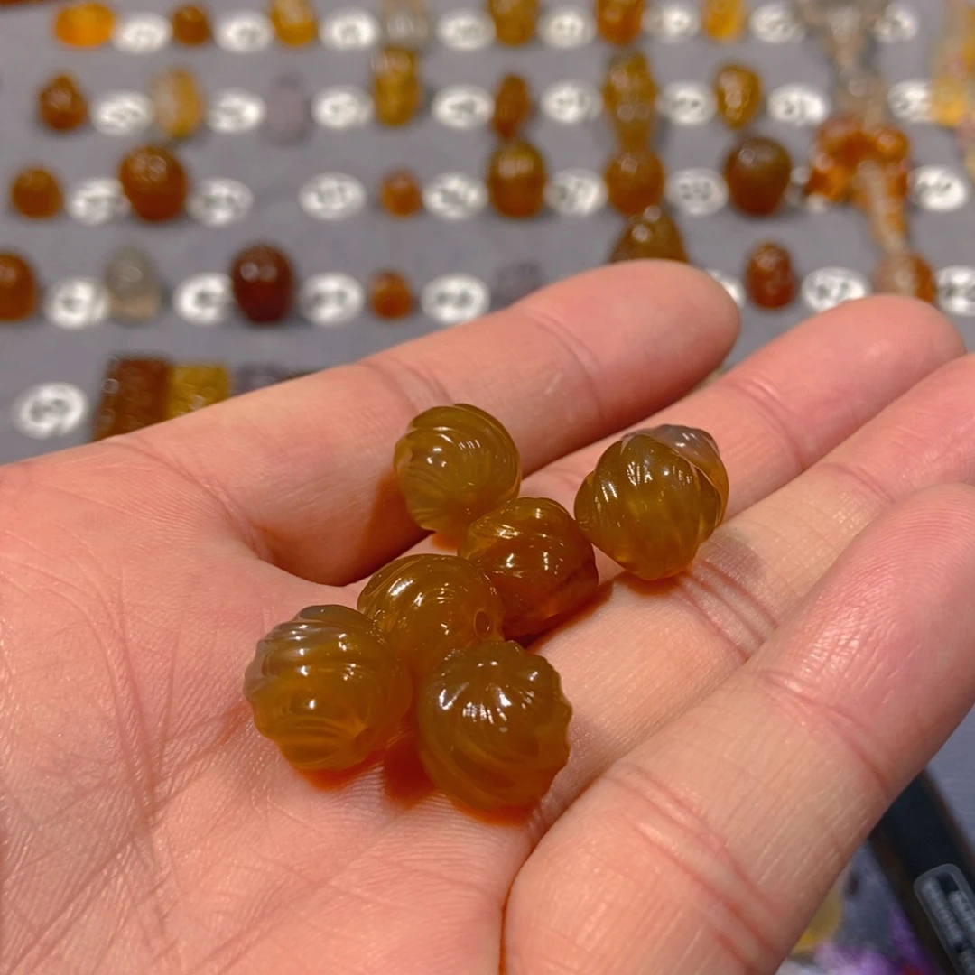 灵***灵合金颈饰玛瑙/玉髓珠