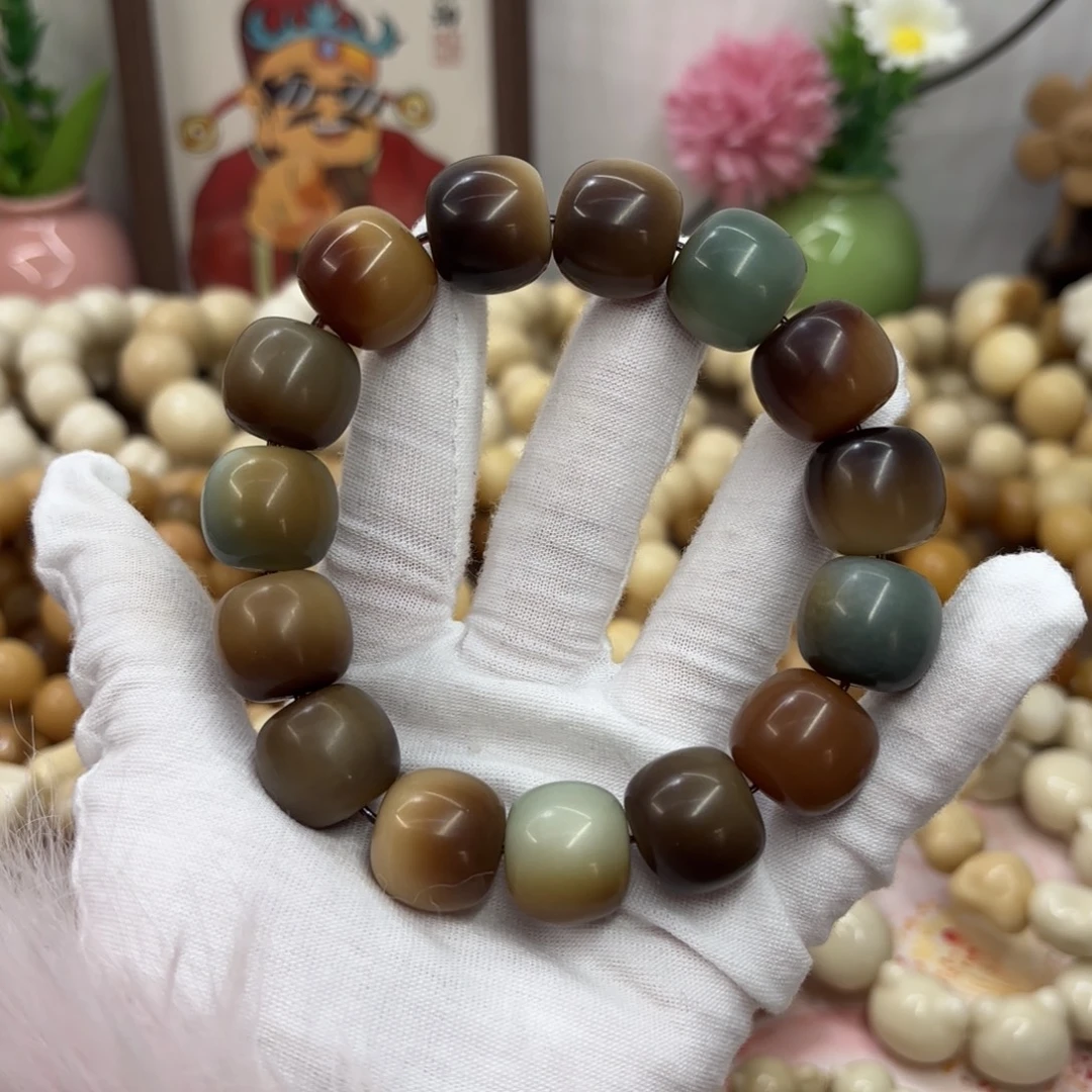 菩提根/象牙果吊坠18干磨瑕疵落地果593