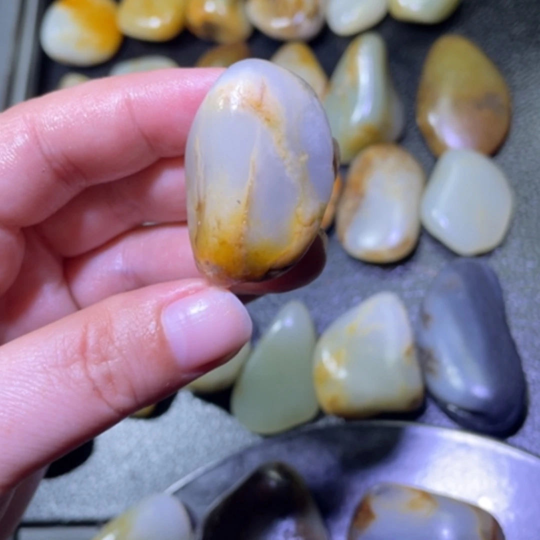 【闪购商品】颈饰未镶嵌和田玉