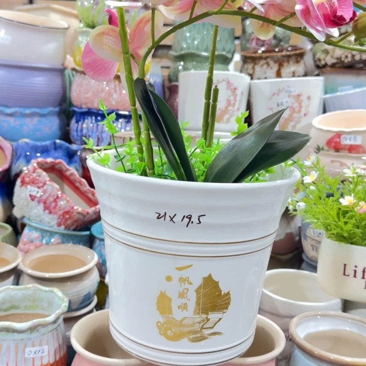 凑9块包邮，有孔，陶瓷花盆