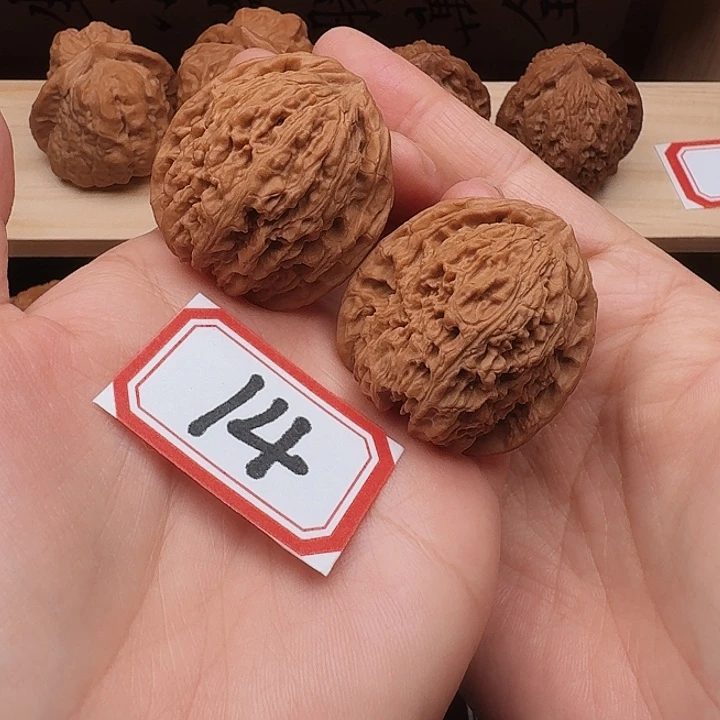 把件文玩核桃全品37尺南疆石