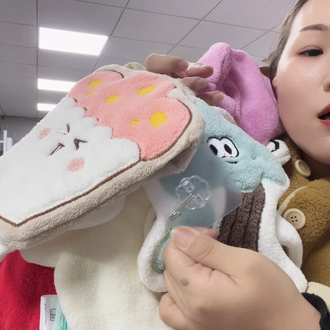 雪尼尔啦咯啦咯啦咯啦咯啦