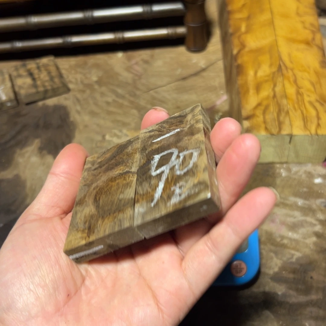 一***酒金丝楠金丝楠木原材料90
