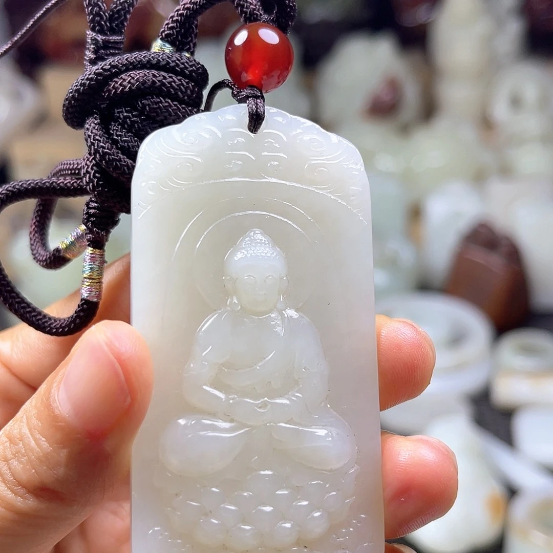 和田玉未镶嵌把件