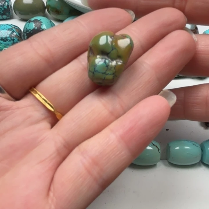 绿松石未镶嵌珠宝奇石